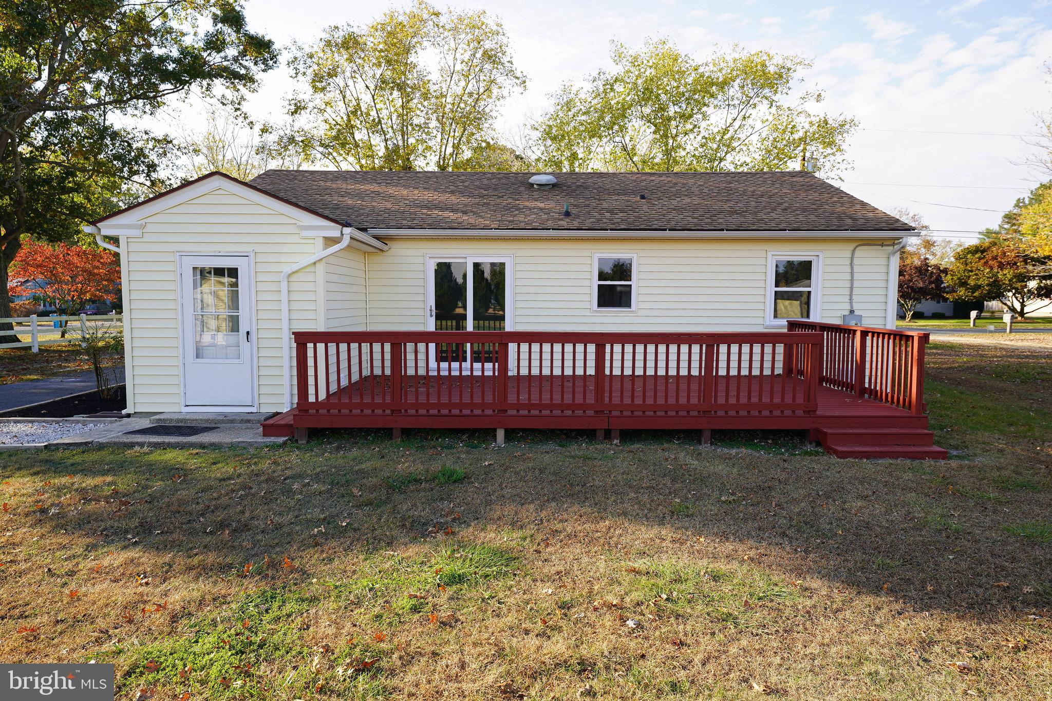 LIVINGSTON HEIGHTS - Residential Lease