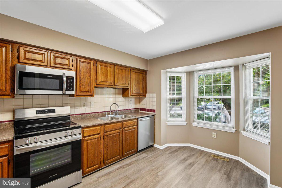 12407 HERRINGTON MANOR DRIVE