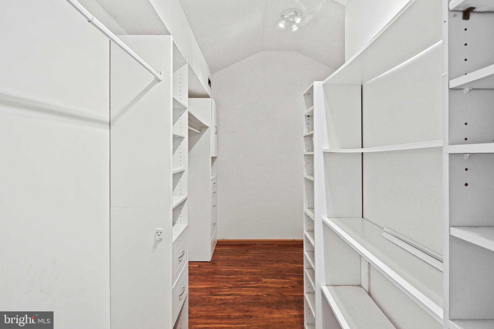 LOVE POINT - Residential