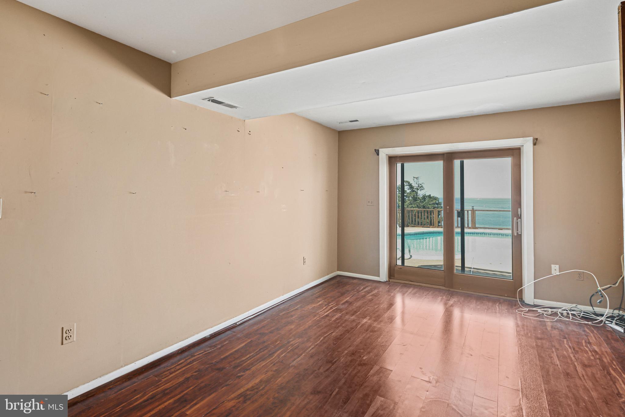 LOVE POINT - Residential