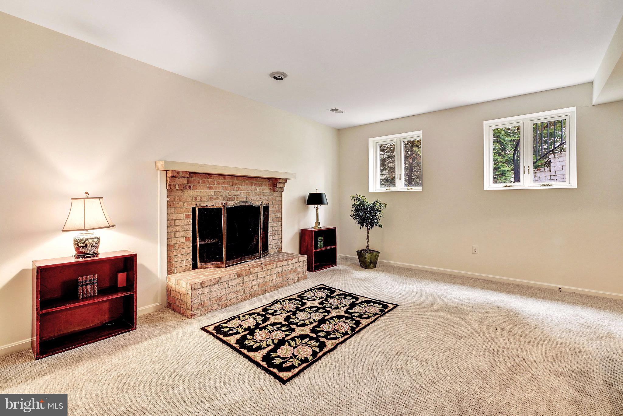 WESTMORELAND HILLS - Residential