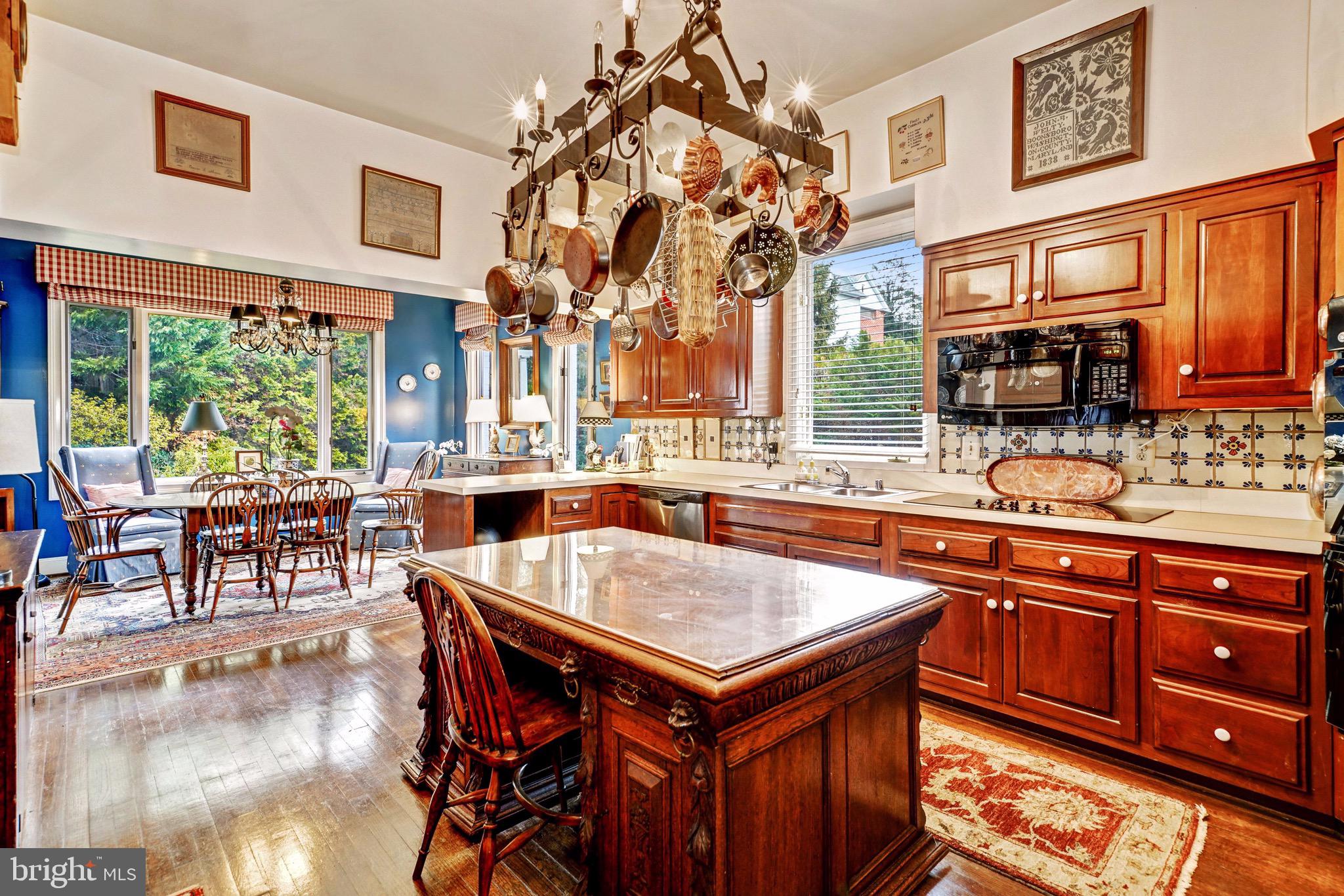 WESTMORELAND HILLS - Residential