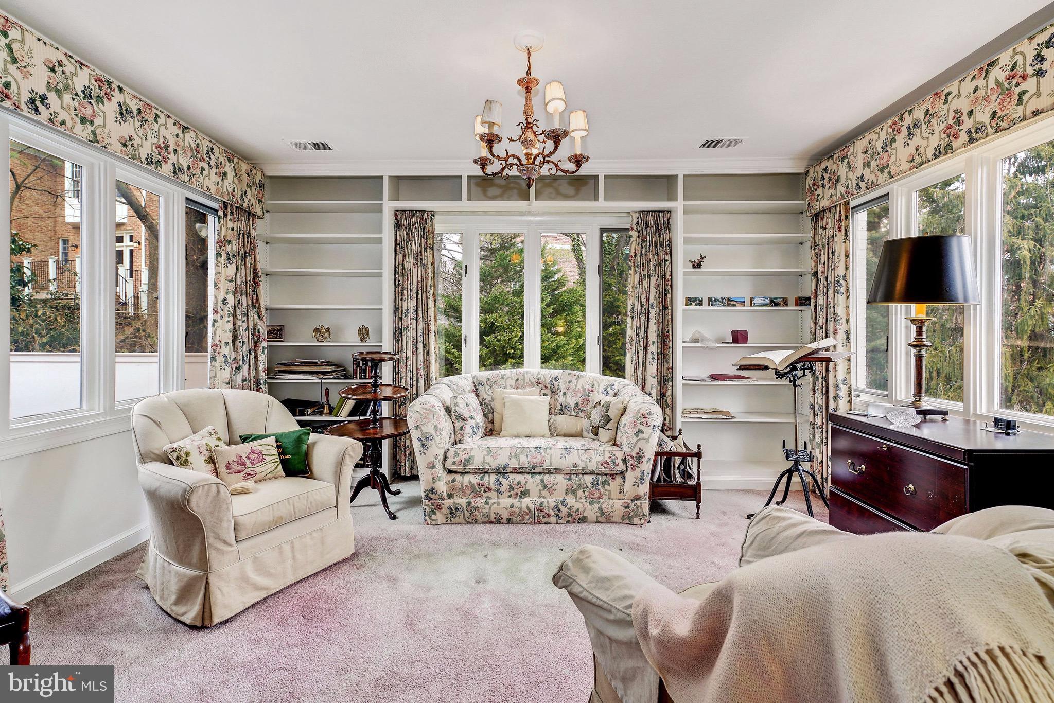 WESTMORELAND HILLS - Residential