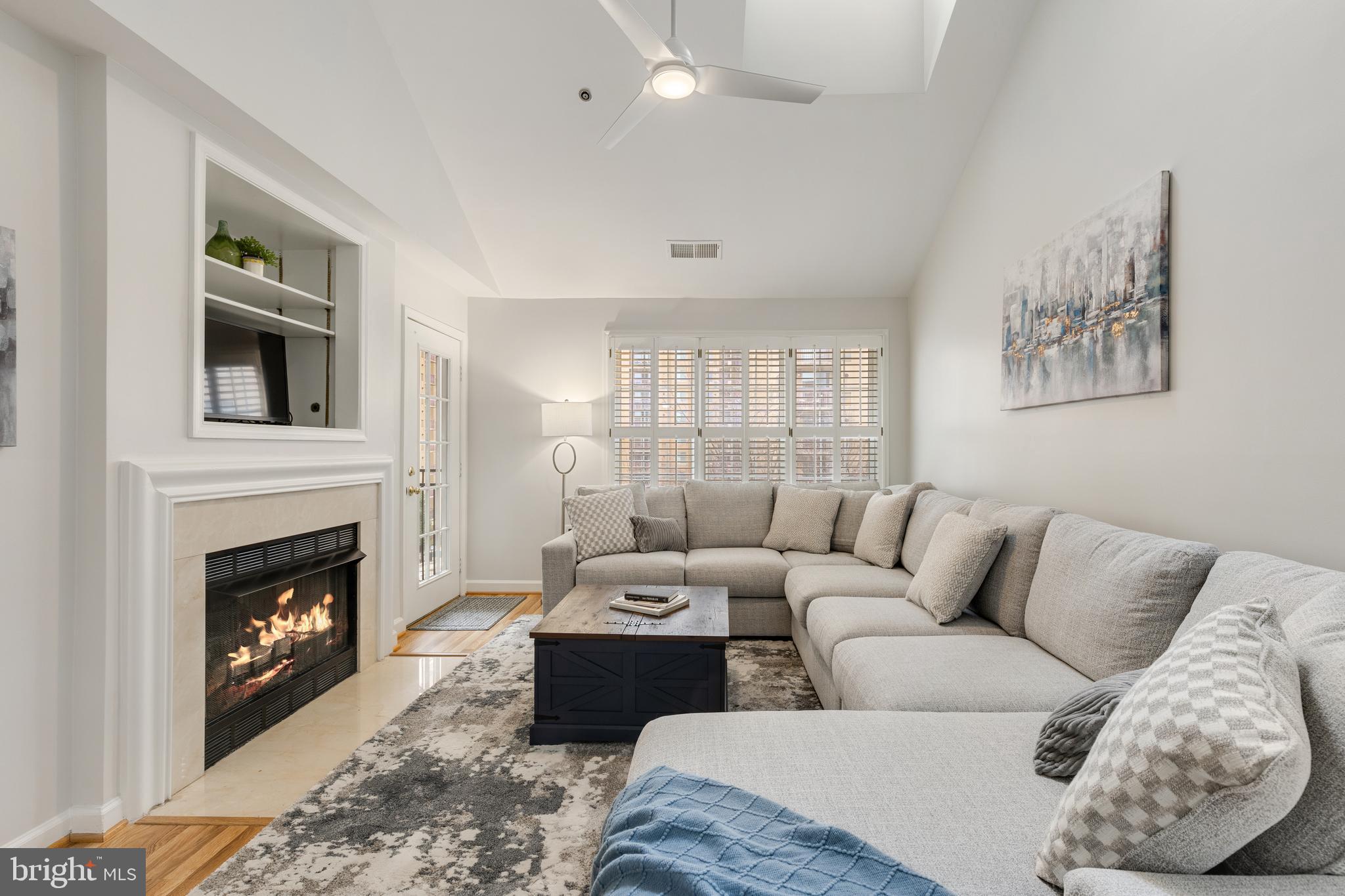 1320 N WAYNE STREET 408