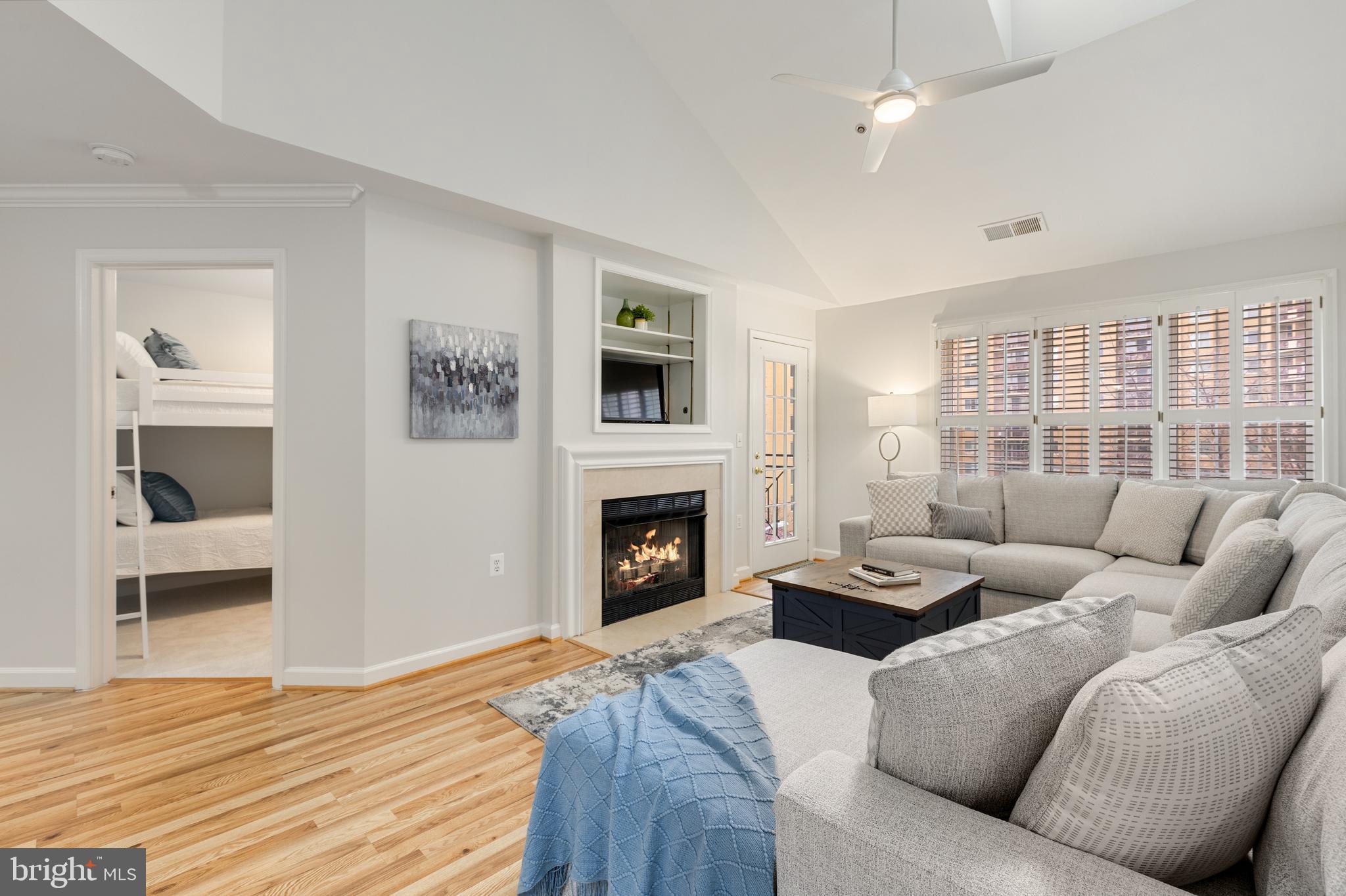 1320 N WAYNE STREET 408