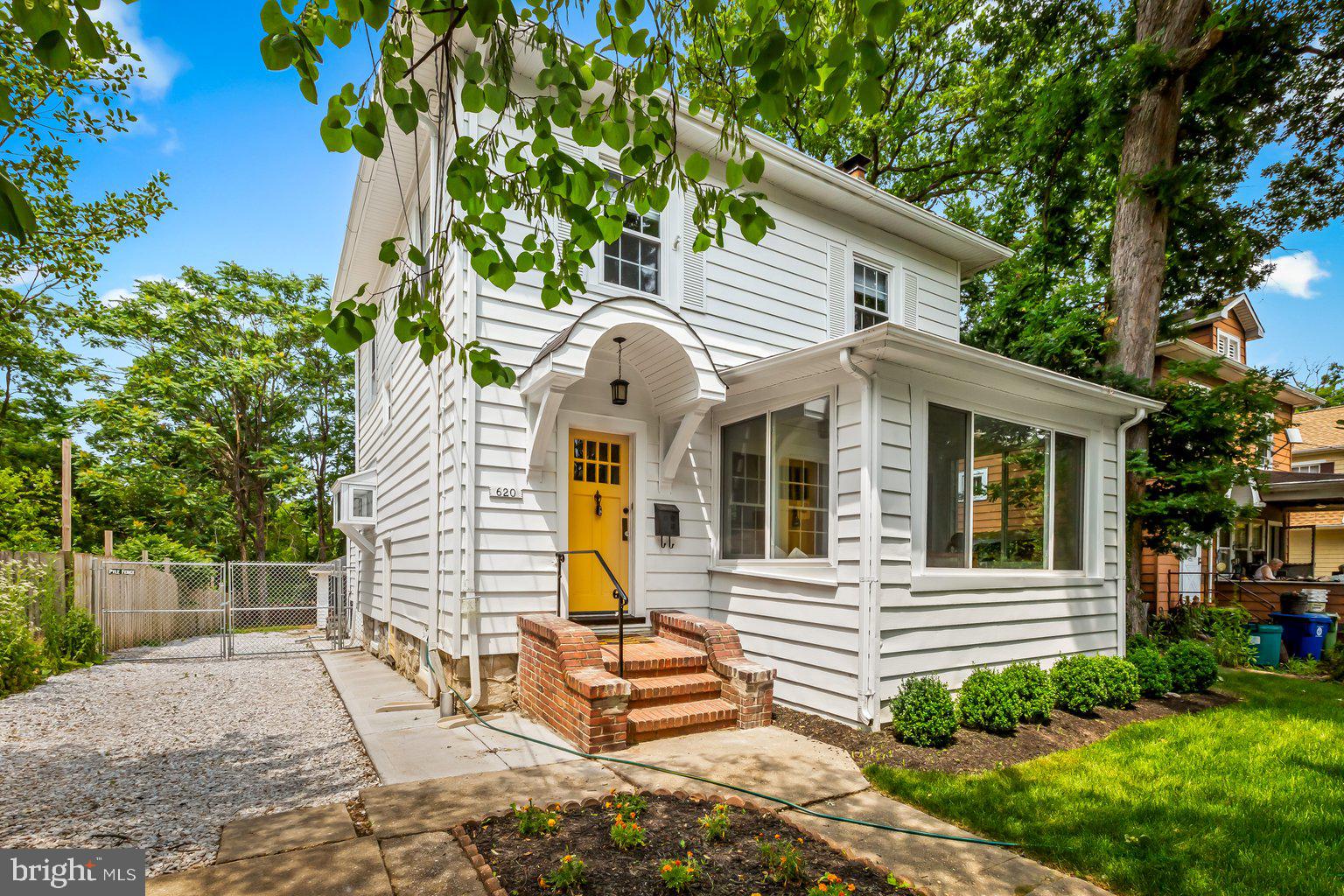 BELVEDERE SQUARE - Residential