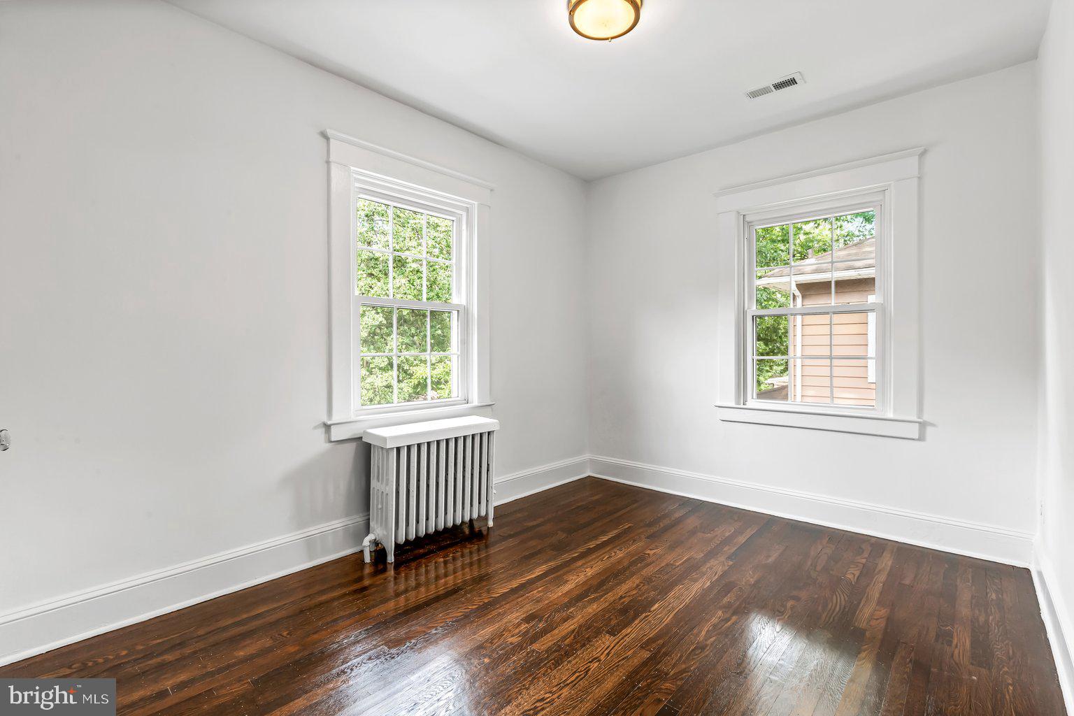 BELVEDERE SQUARE - Residential