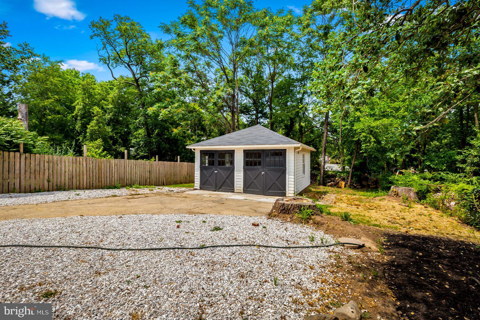 BELVEDERE SQUARE - Residential