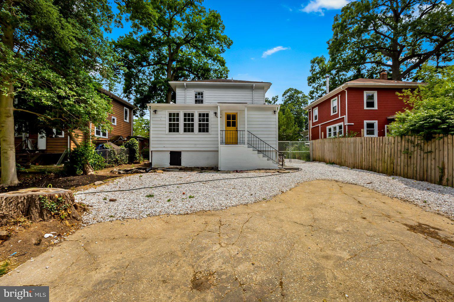 BELVEDERE SQUARE - Residential