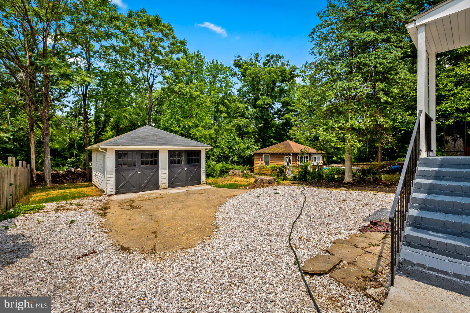 BELVEDERE SQUARE - Residential