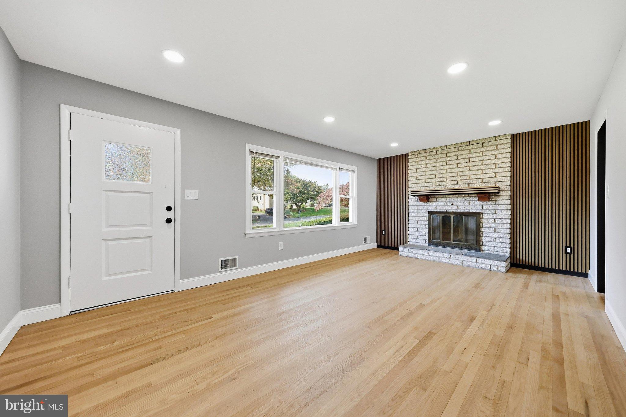 3887 SHADYWOOD DRIVE