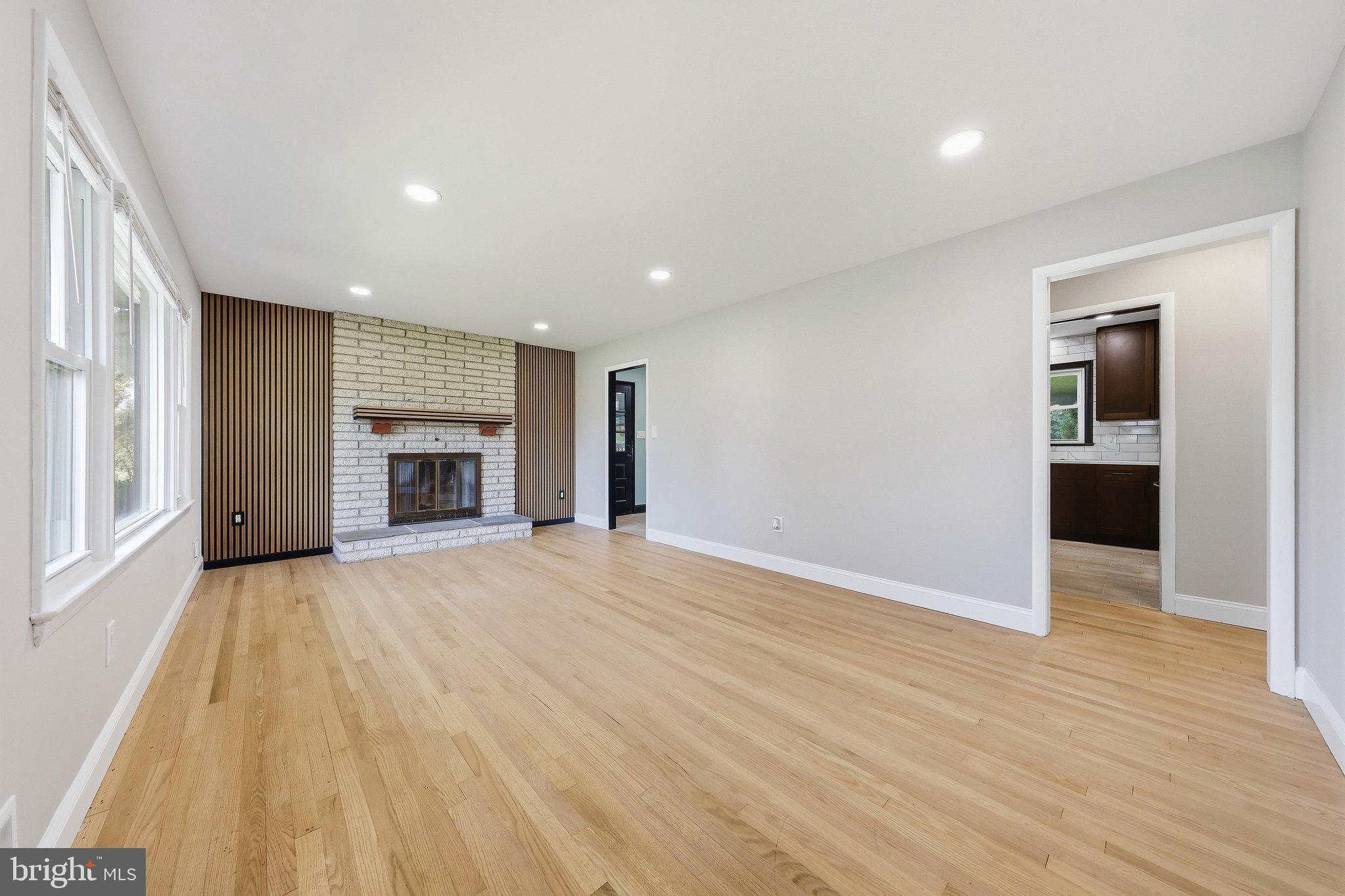 3887 SHADYWOOD DRIVE