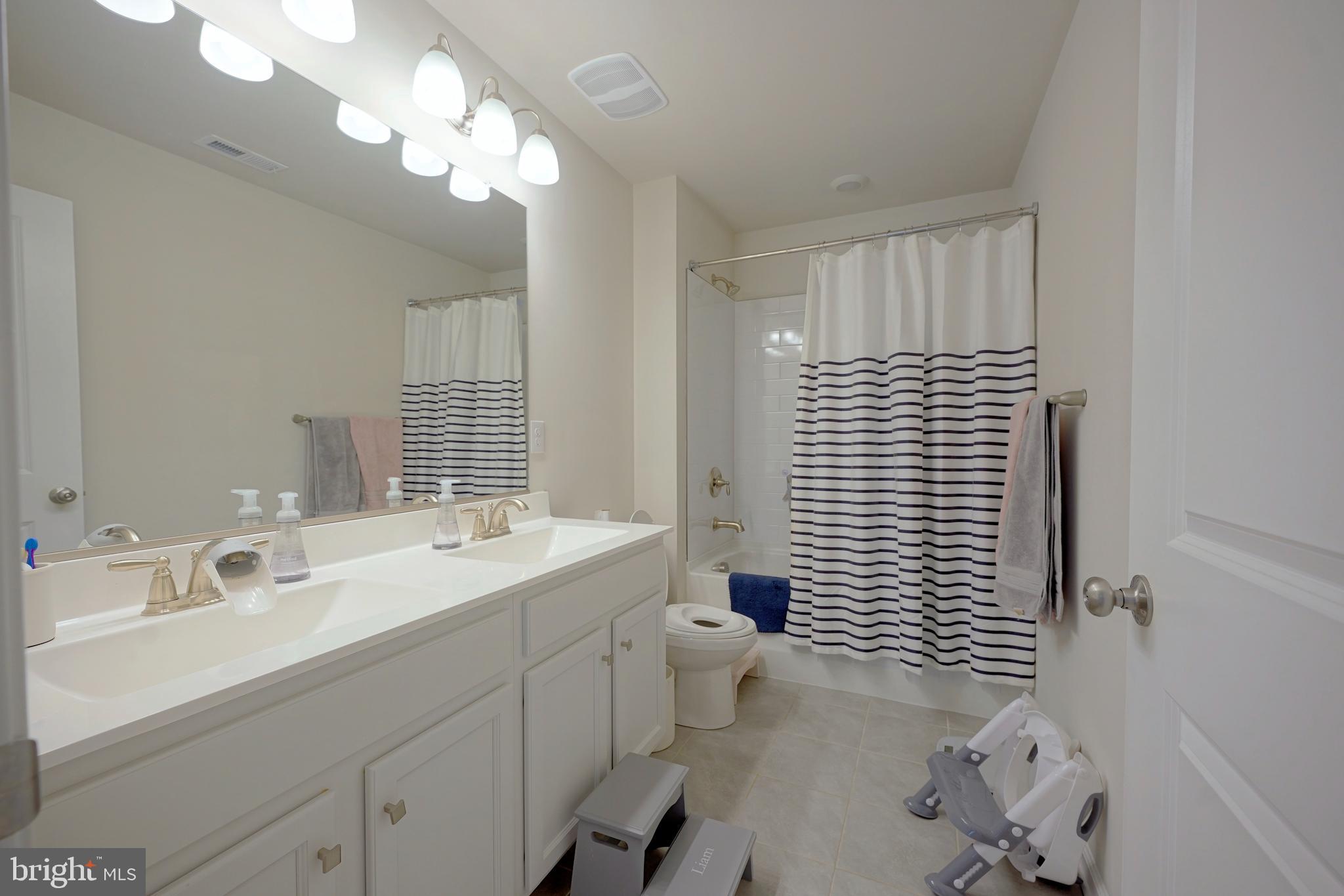 HAWTHORNE - Residential