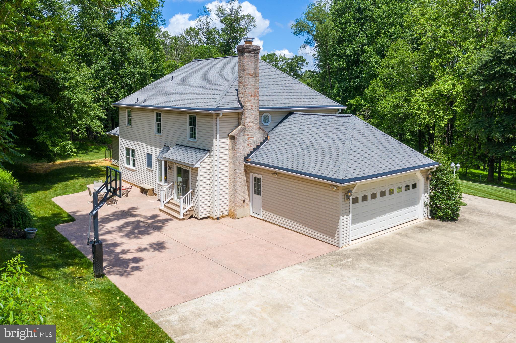 FRIENDSHIP MANOR - Residential