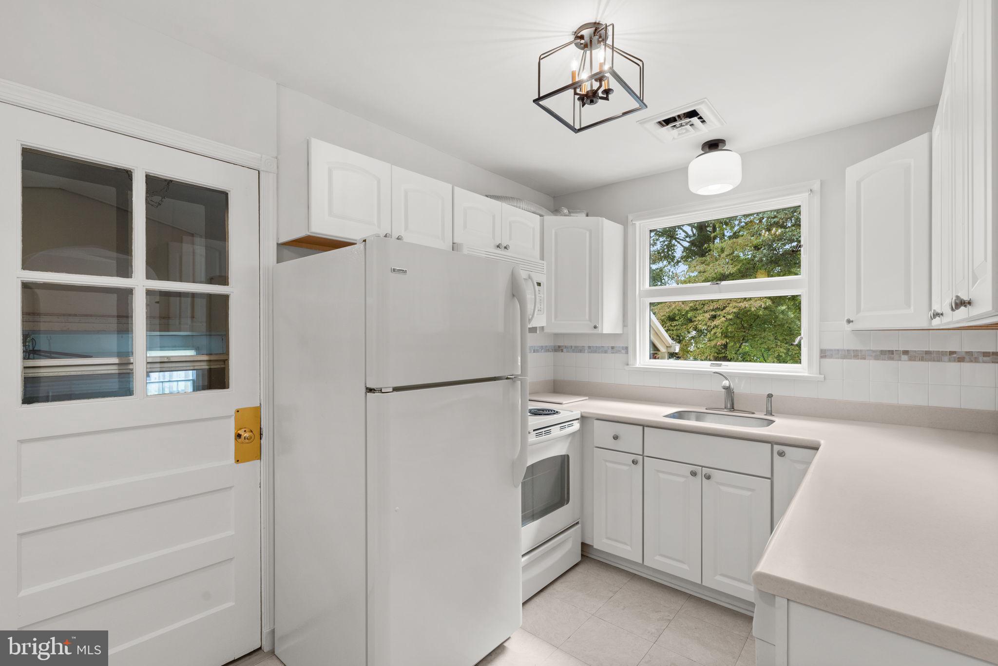 CAPE ST CLAIRE - Residential