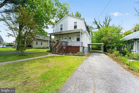 Photo of 2809 Taylor Avenue, BALTIMORE, MD 21234 (MLS # MDBC2161876)