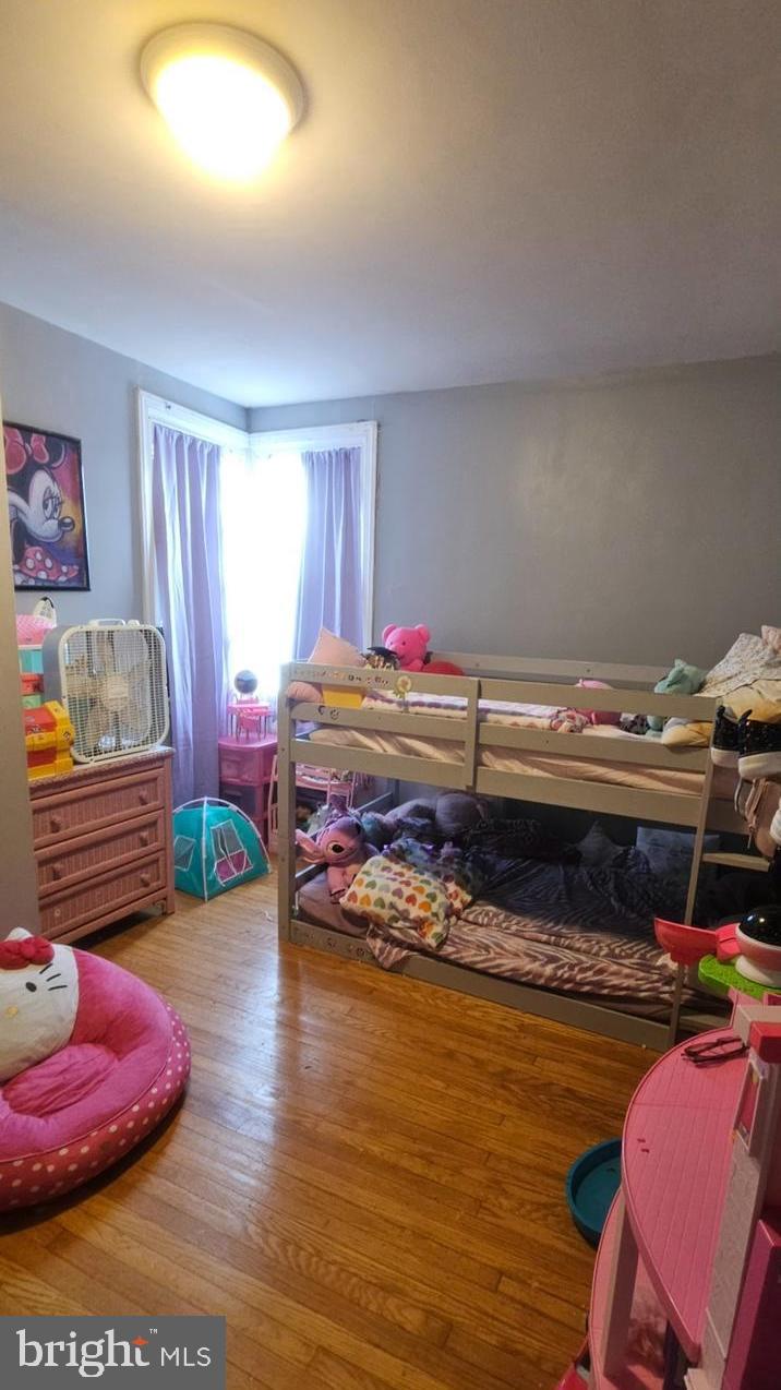 LAWNDALE - Residential