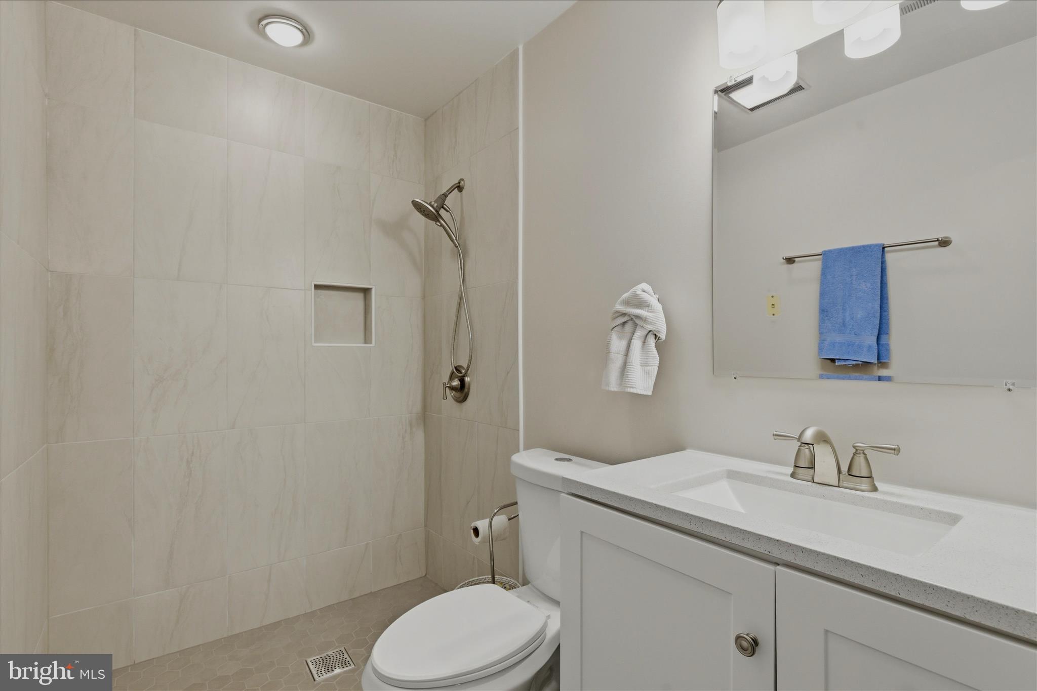 SHORES OF CALVERT - Residential