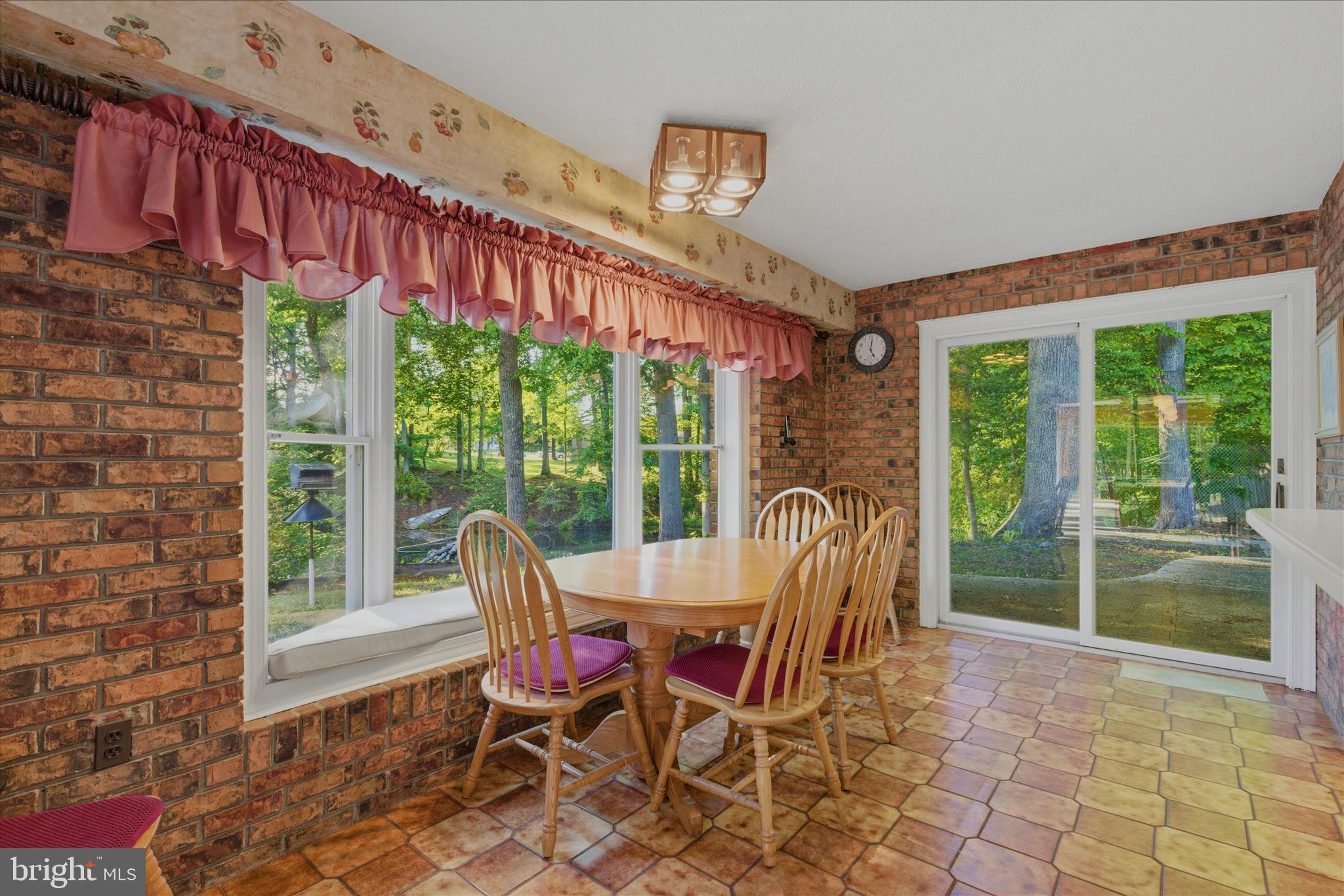 SHORES OF CALVERT - Residential