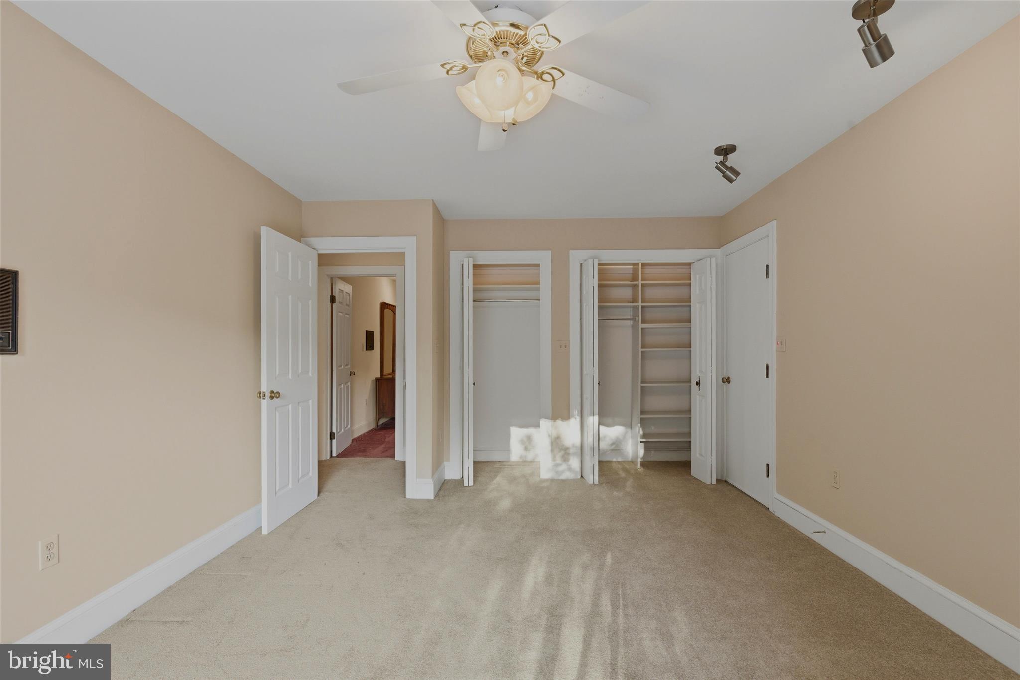 SHORES OF CALVERT - Residential