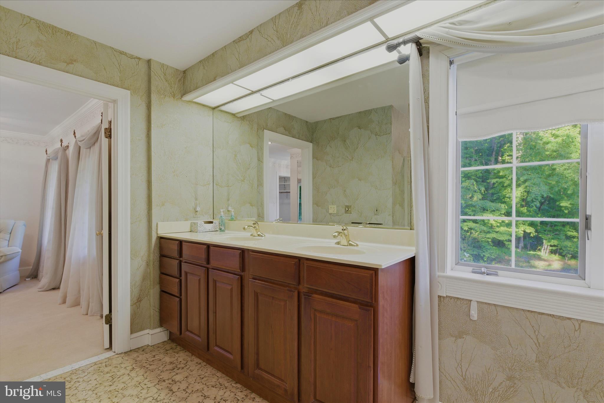 SHORES OF CALVERT - Residential