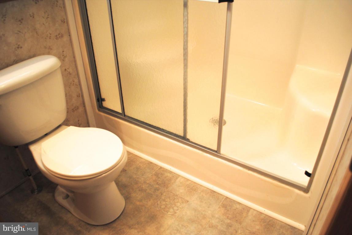 RIDGEWOOD MANOR - Residential