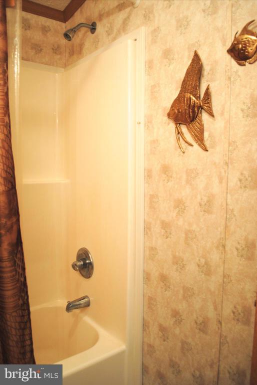 RIDGEWOOD MANOR - Residential