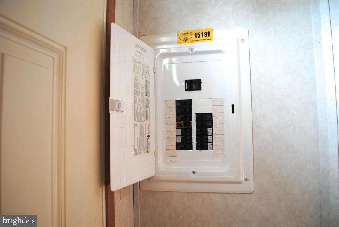 RIDGEWOOD MANOR - Residential