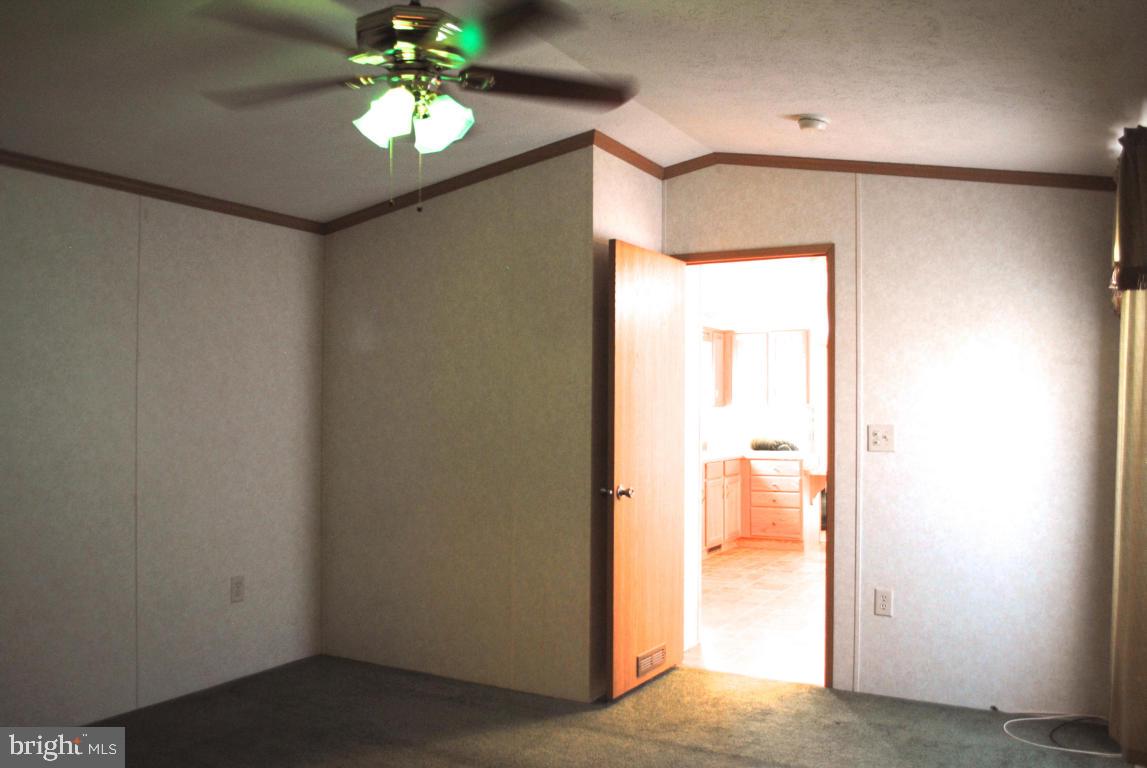 RIDGEWOOD MANOR - Residential