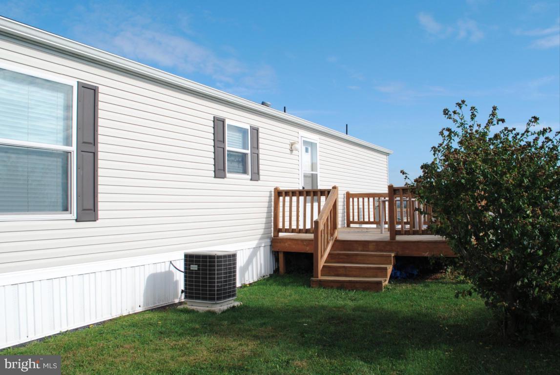 RIDGEWOOD MANOR - Residential