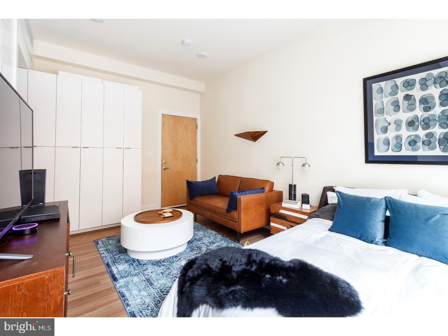 SOCIETY HILL - Commercial Sale