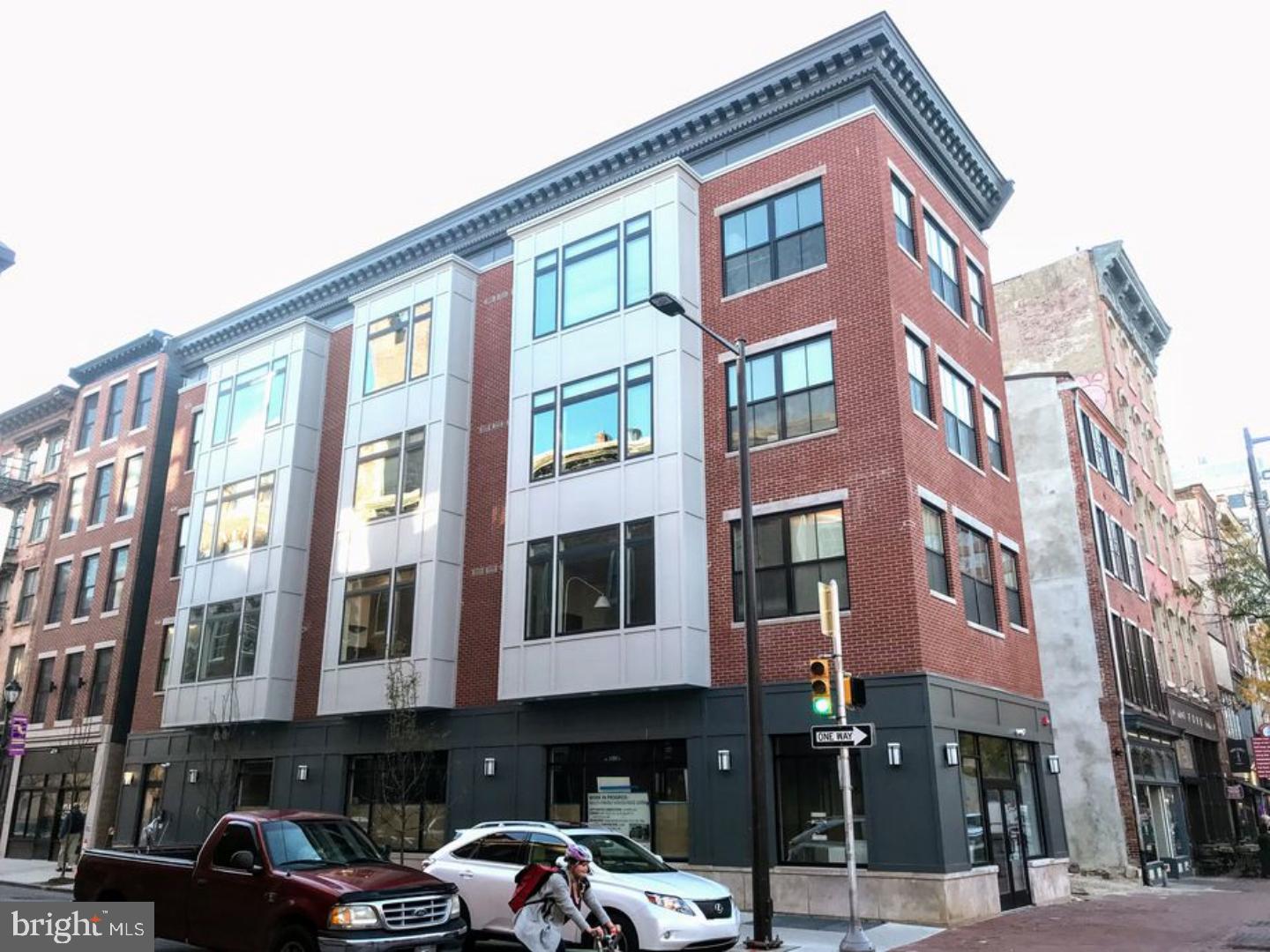 SOCIETY HILL - Commercial Sale