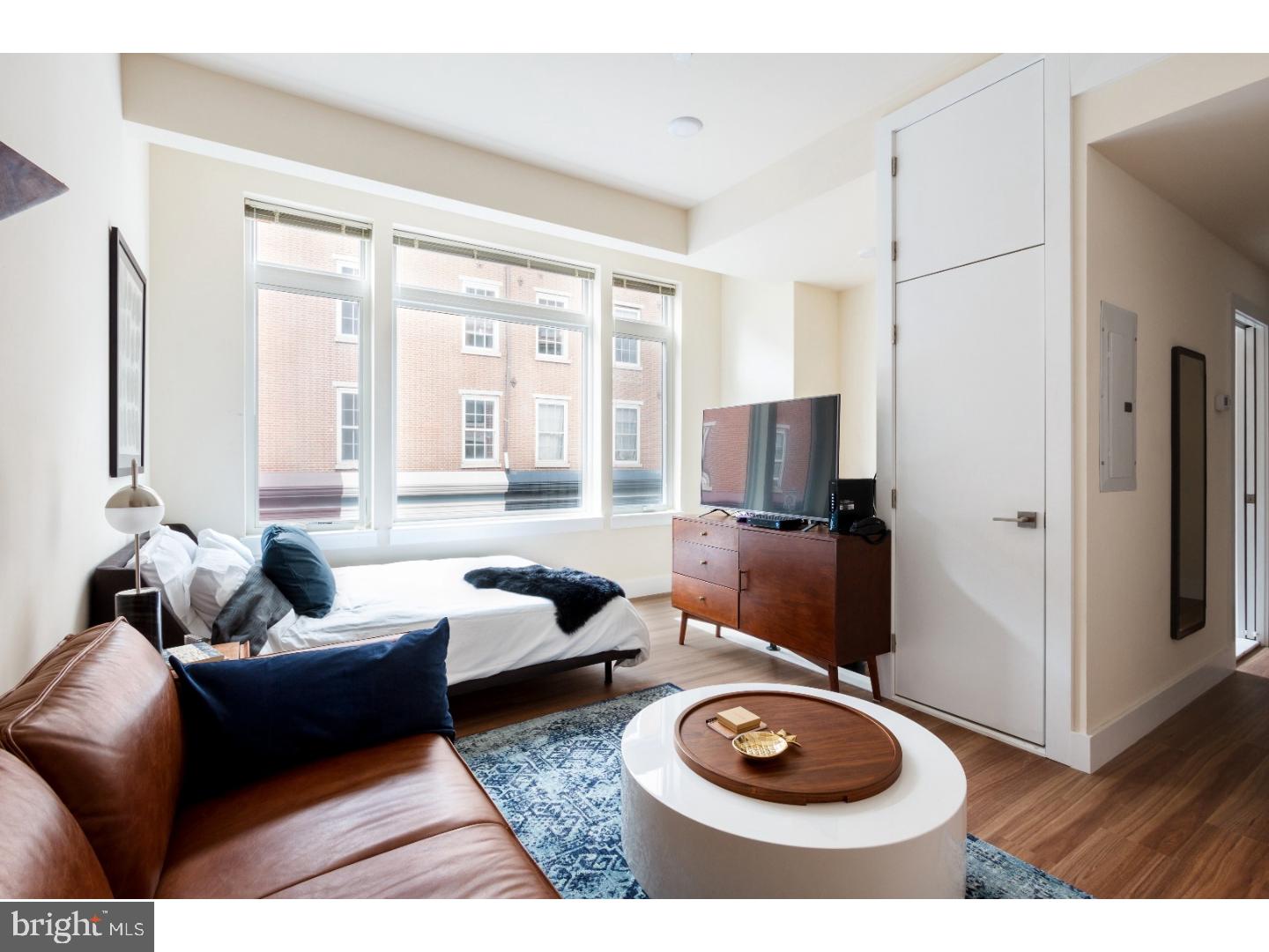 SOCIETY HILL - Commercial Sale
