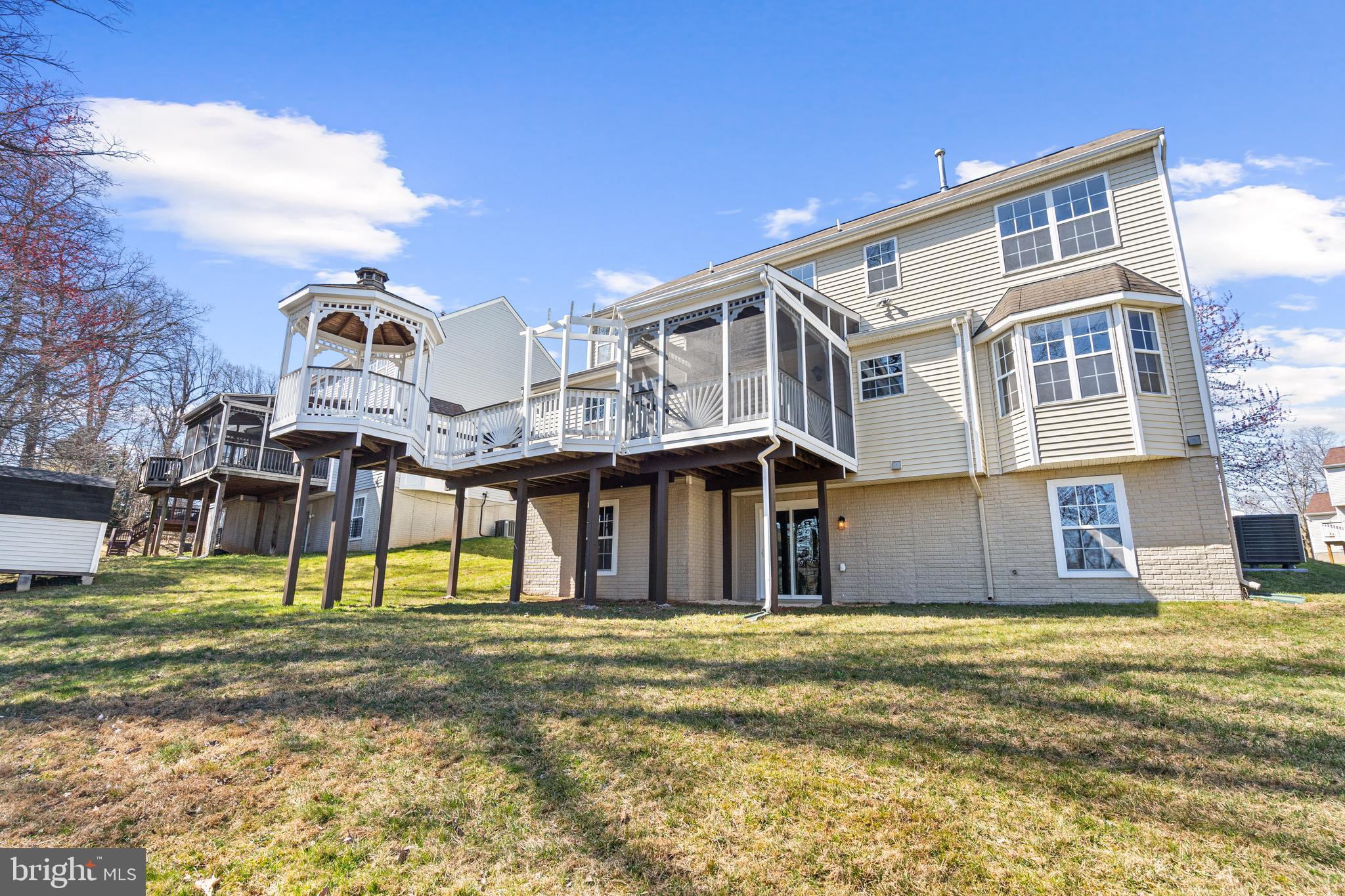 WOODBROOK - Residential