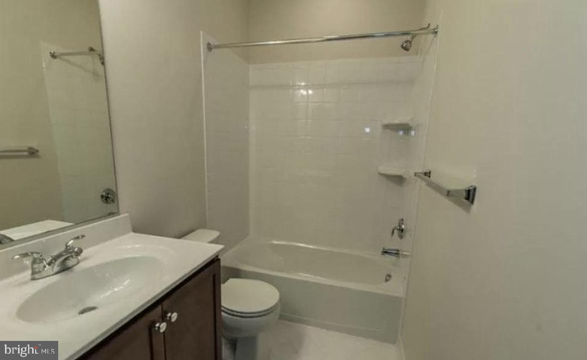 TOWSON GREEN - Residential Lease