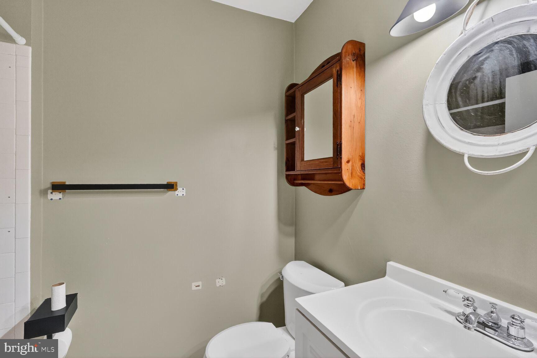 LEISURE WORLD - Residential