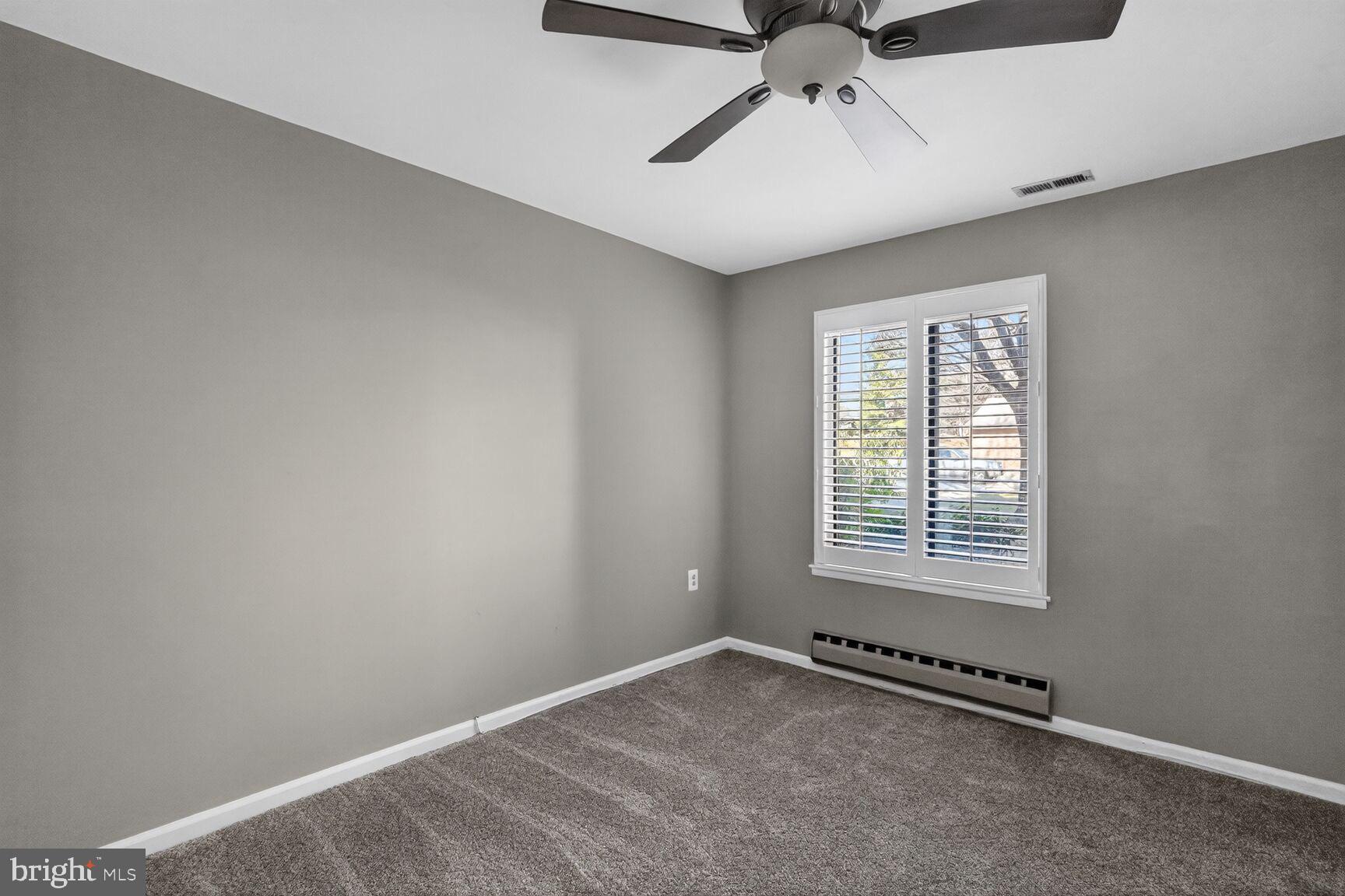 LEISURE WORLD - Residential