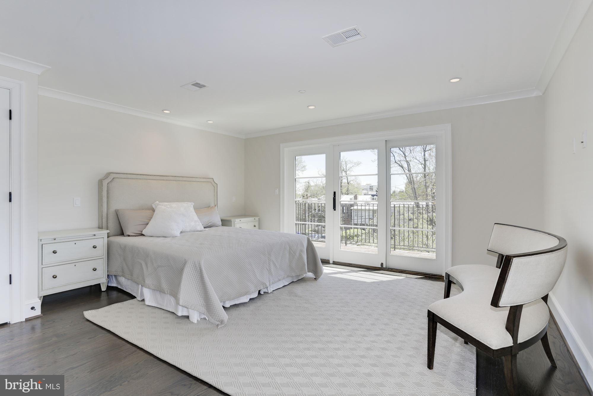 BURLEITH - Residential