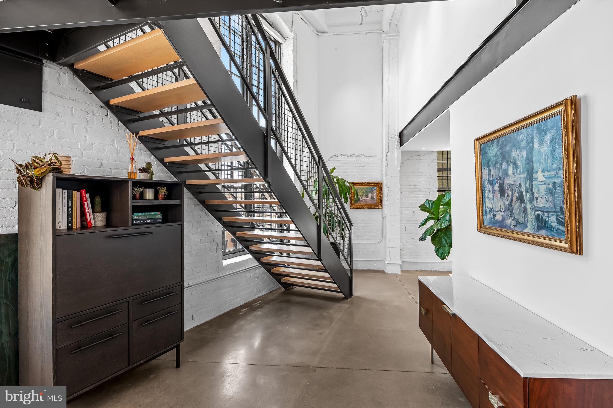 LITTLE ITALY - Residential