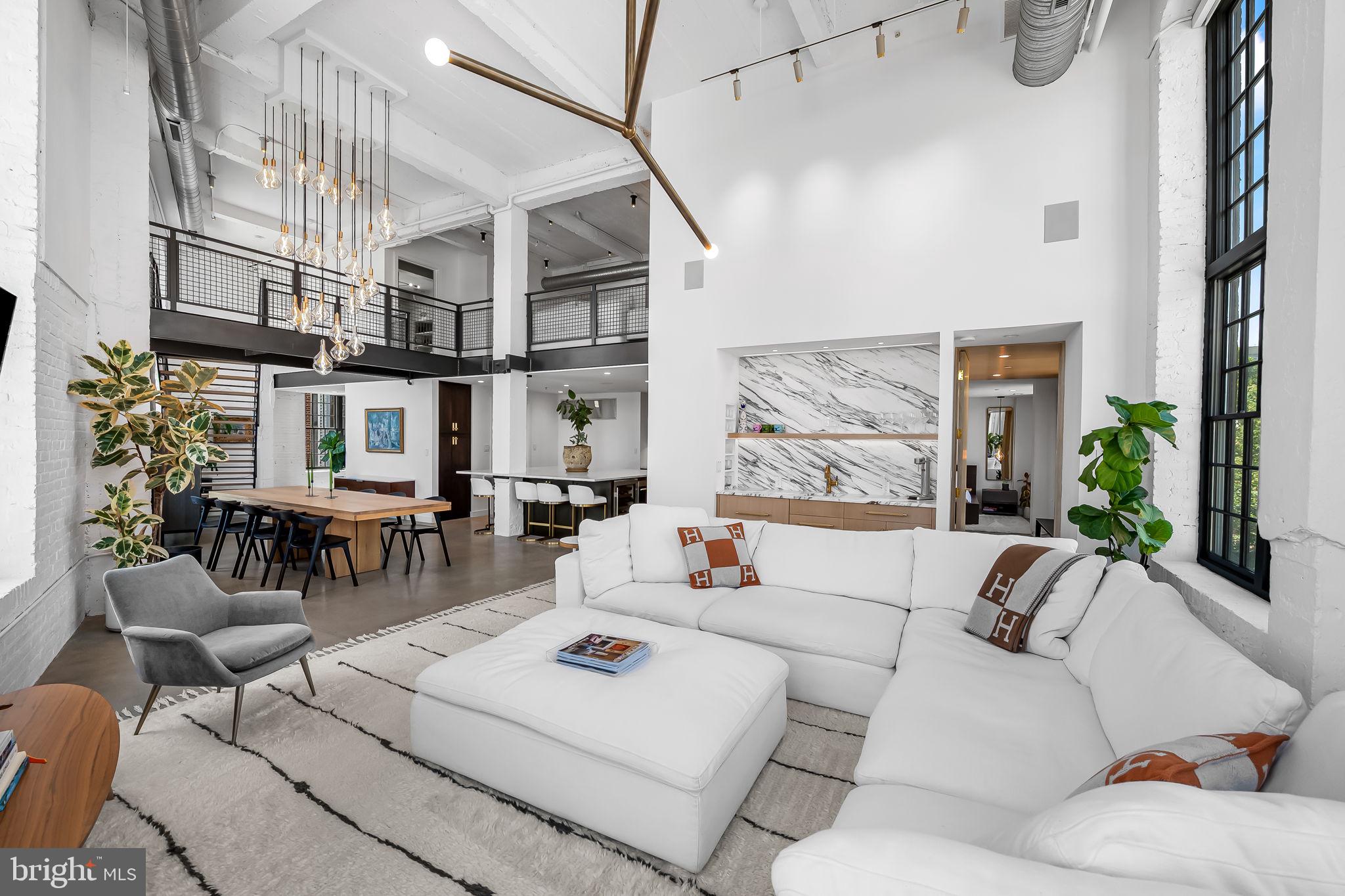 LITTLE ITALY - Residential