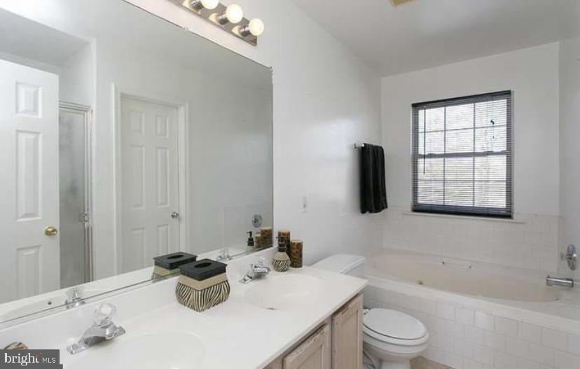 ST CHARLES DORCHESTER - Residential