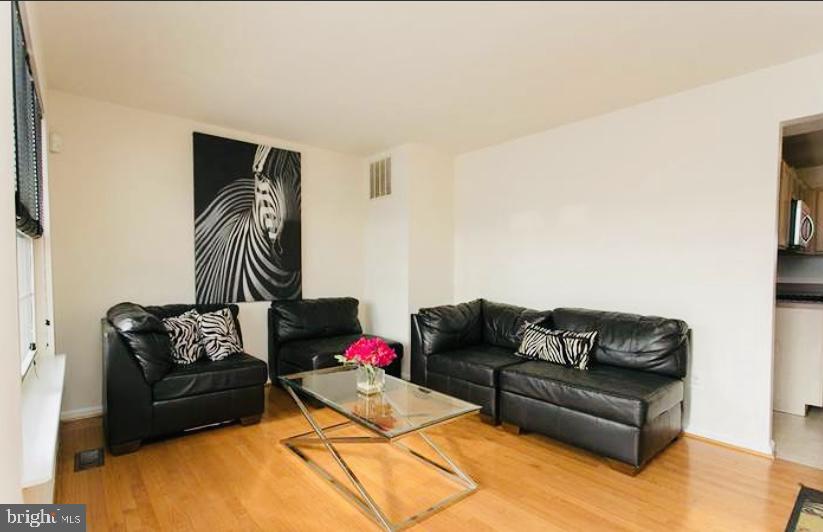 ST CHARLES DORCHESTER - Residential