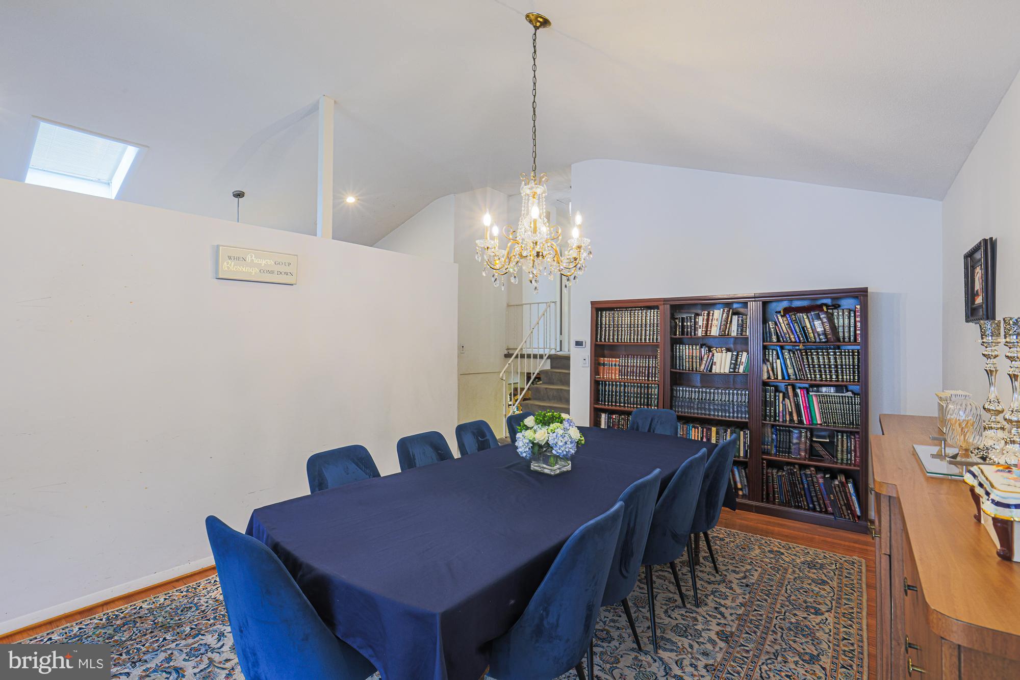 CROSS COUNTRY - Residential