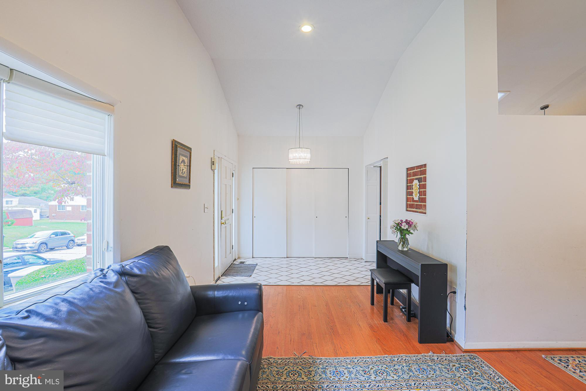 CROSS COUNTRY - Residential