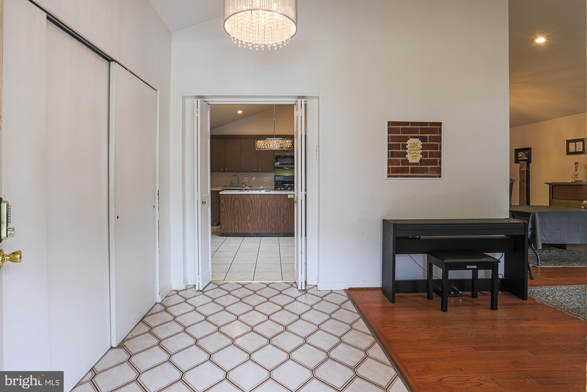 CROSS COUNTRY - Residential