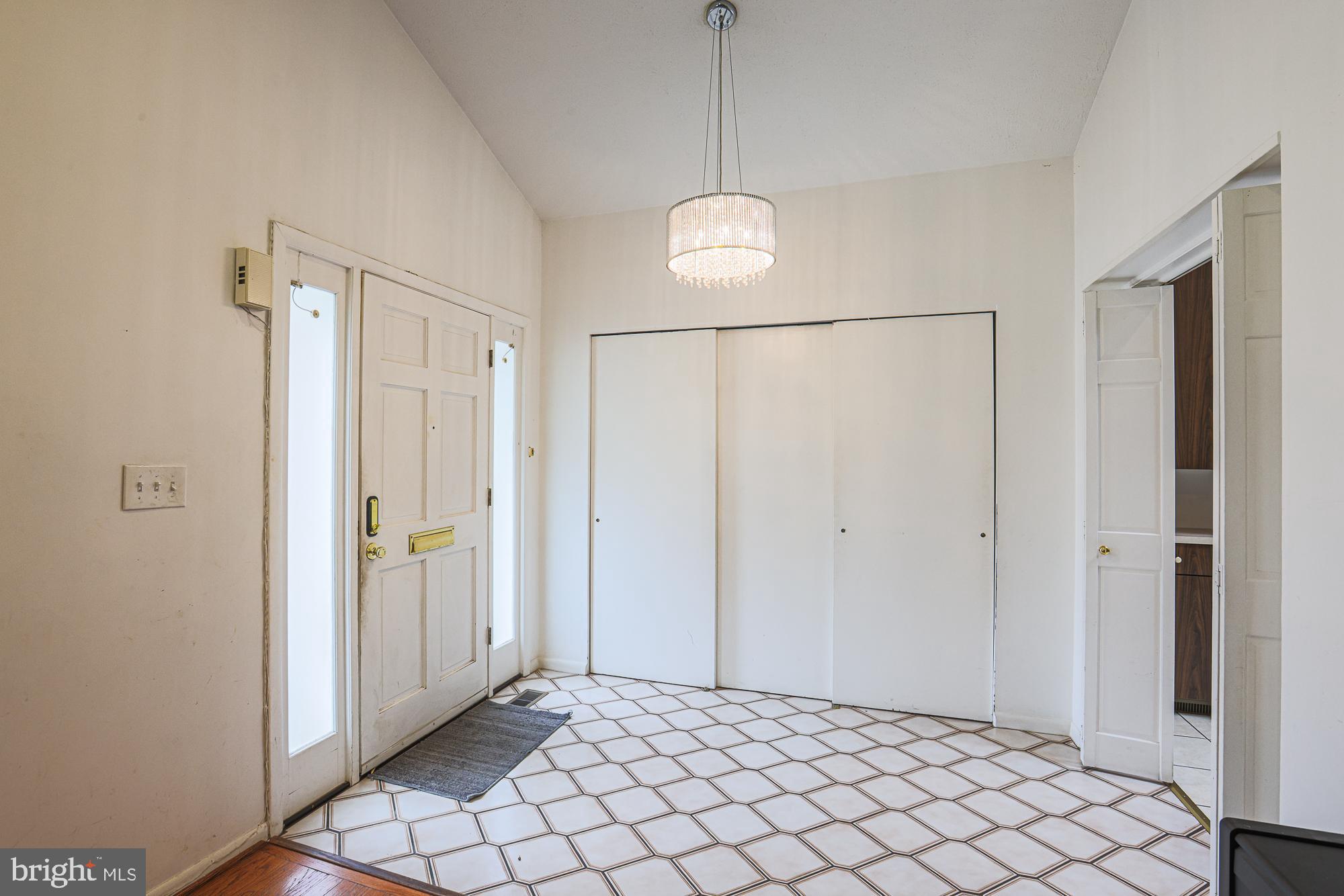 CROSS COUNTRY - Residential