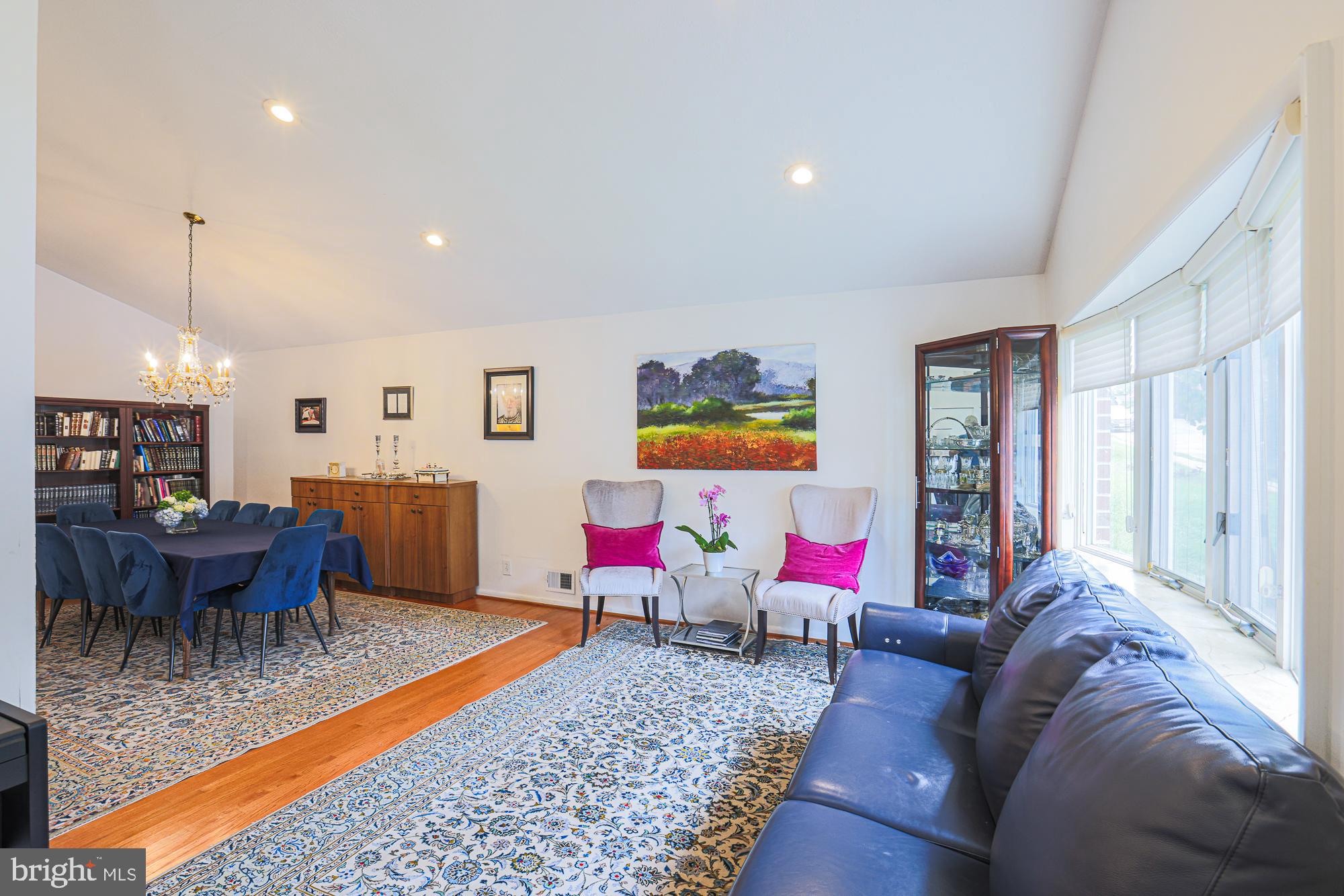 CROSS COUNTRY - Residential