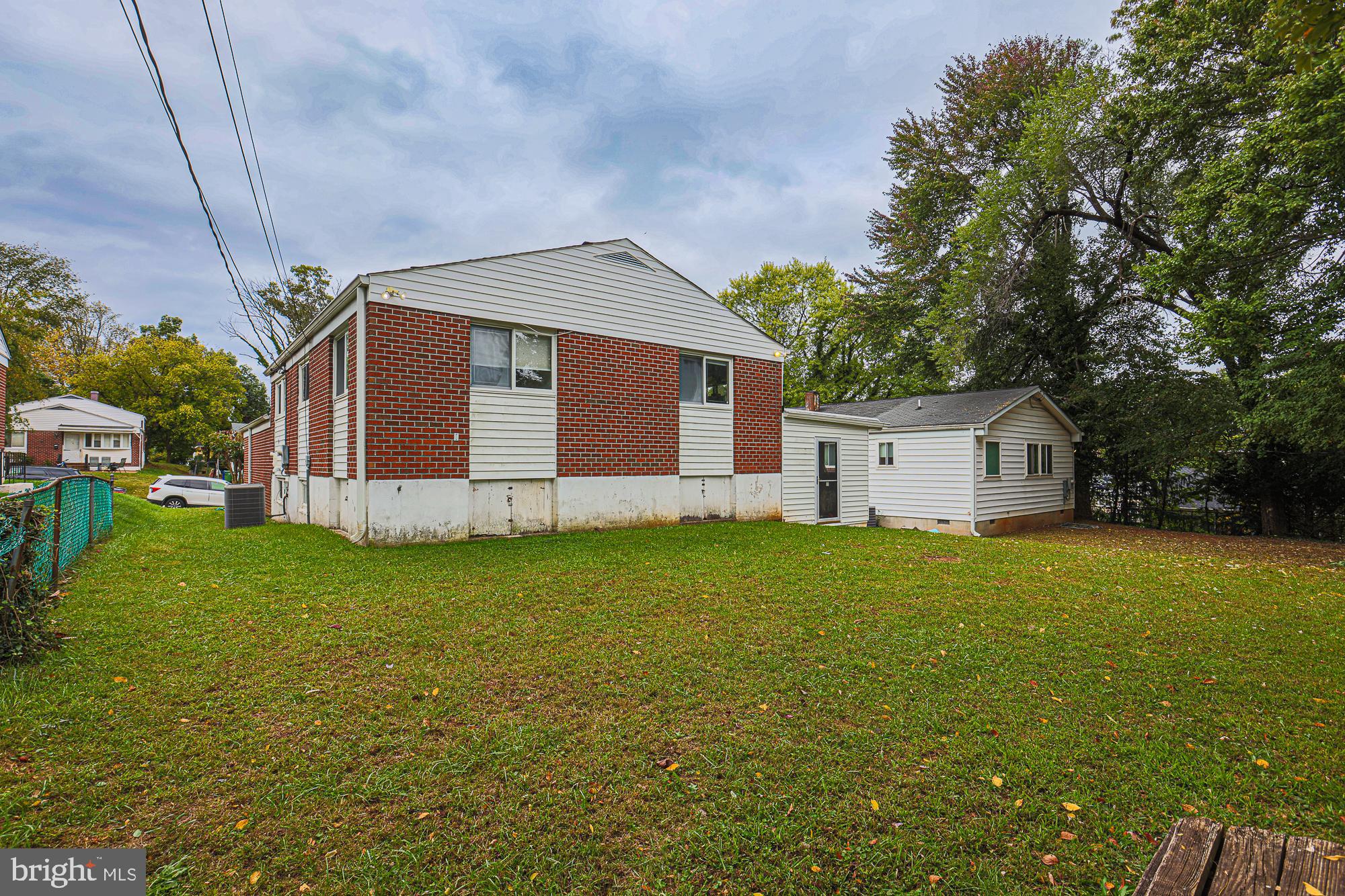 CROSS COUNTRY - Residential