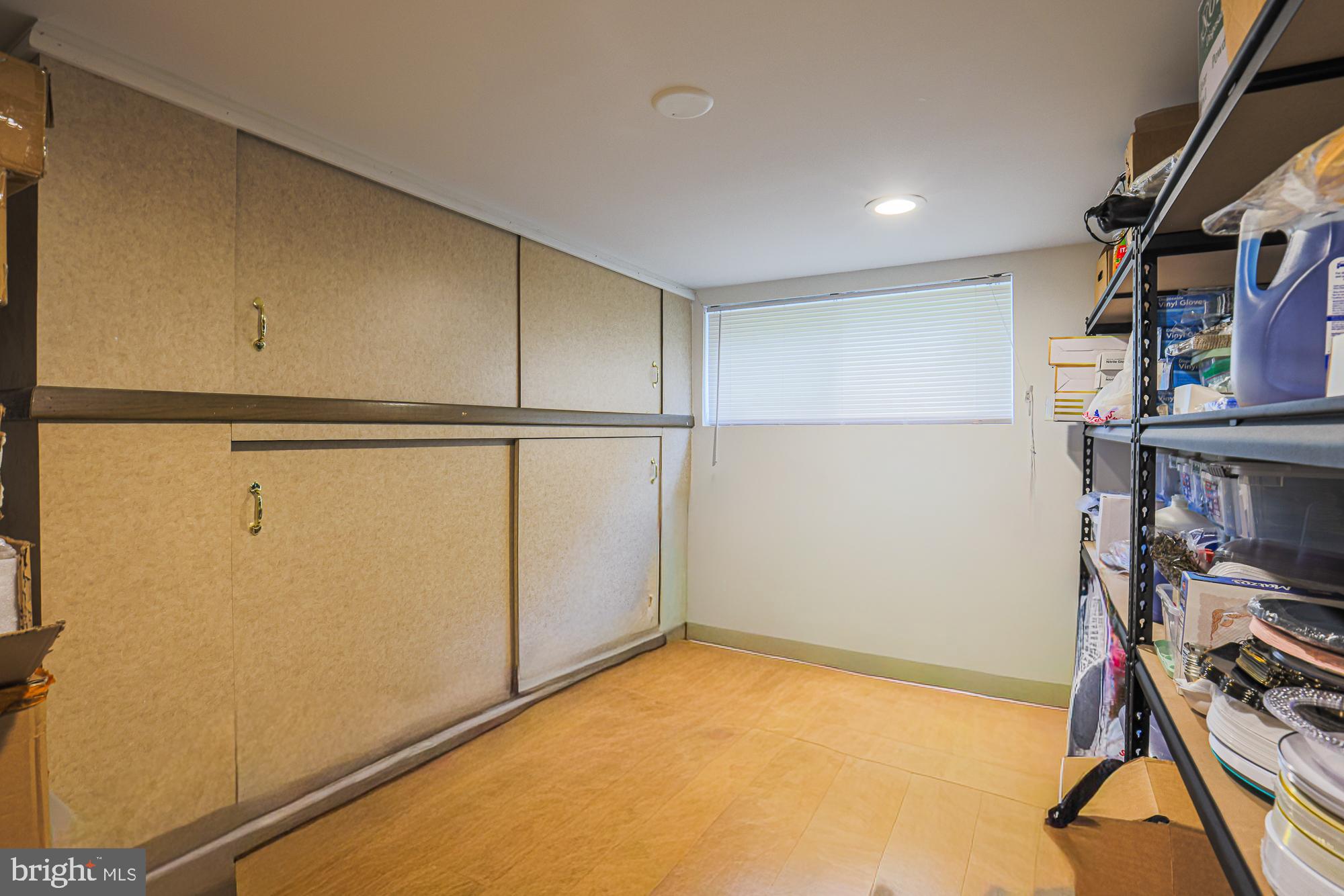 CROSS COUNTRY - Residential