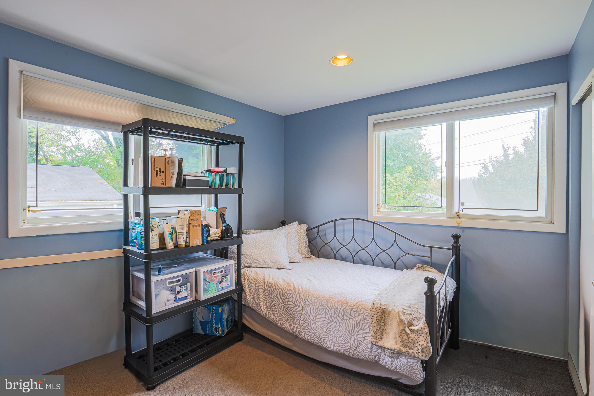 CROSS COUNTRY - Residential